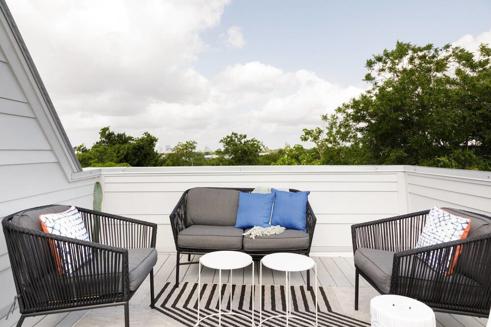 享受策划设计家庭酒店 - 附顶楼阳台