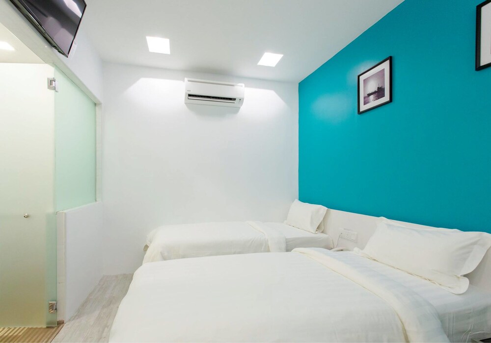 Aloha Hotel Pontian Updated Price Reviews Hd Photos Hotels Com