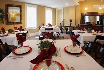 15 Closest Hotels To Historic Kirtland In Willoughby