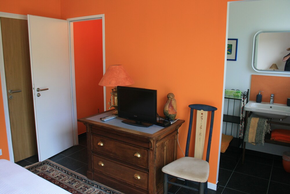 Chambre d\'Hôtes Txori Etxea (Arcangues, France), Arcangues hotel ... Chambre d\'Hôtes Txori Etxea (Arcangues, France), Arcangues hotel ...