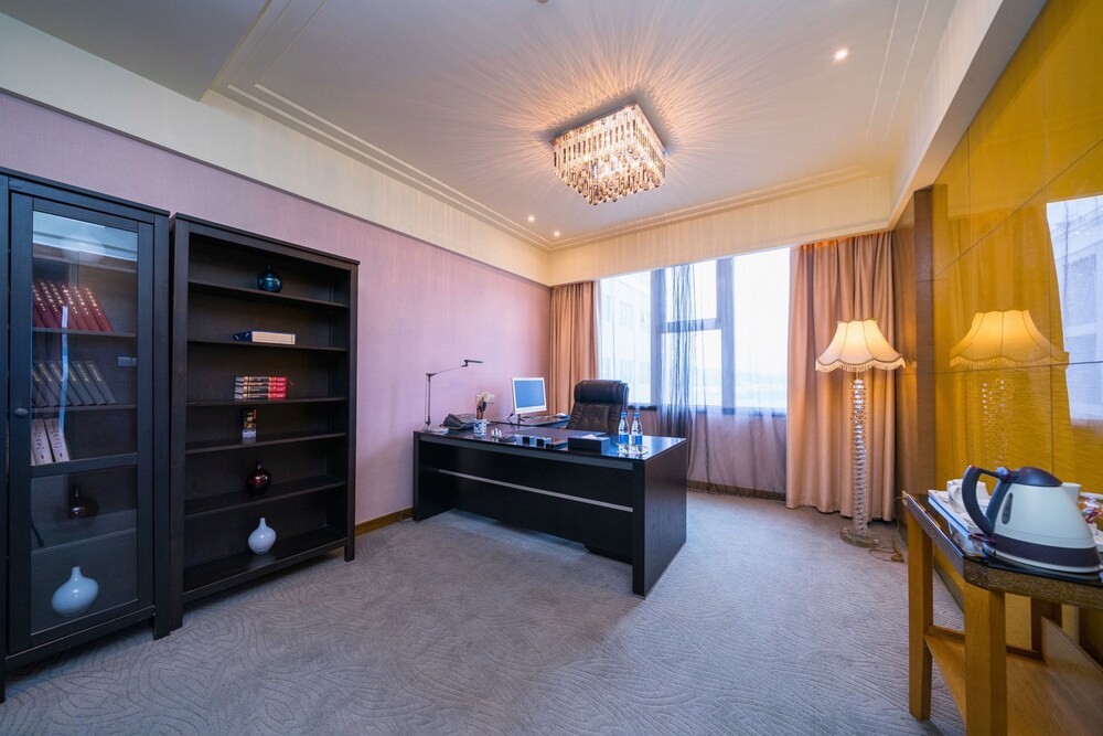 深圳龙岗丽湾酒店