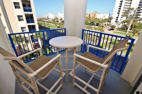 Book Oceanwalk 13 401 Apartment 3 In New Smyrna Beach Hotels Com Book Oceanwalk 13 401 Apartment 3 In New Smyrna Beach Hotels Com