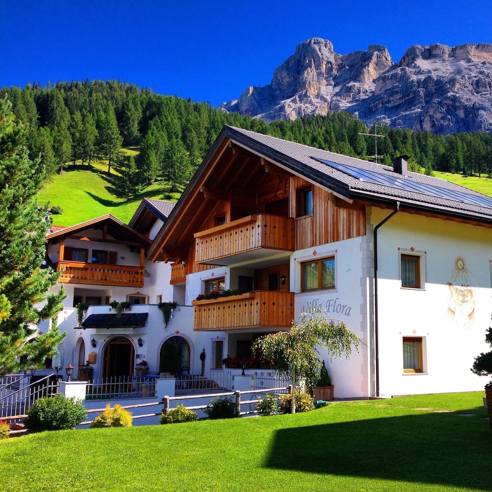 villa flora mountain lodges