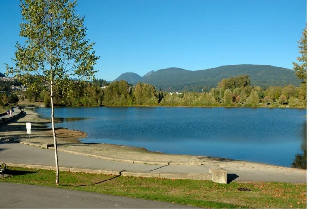 high point place close to lafarge lake