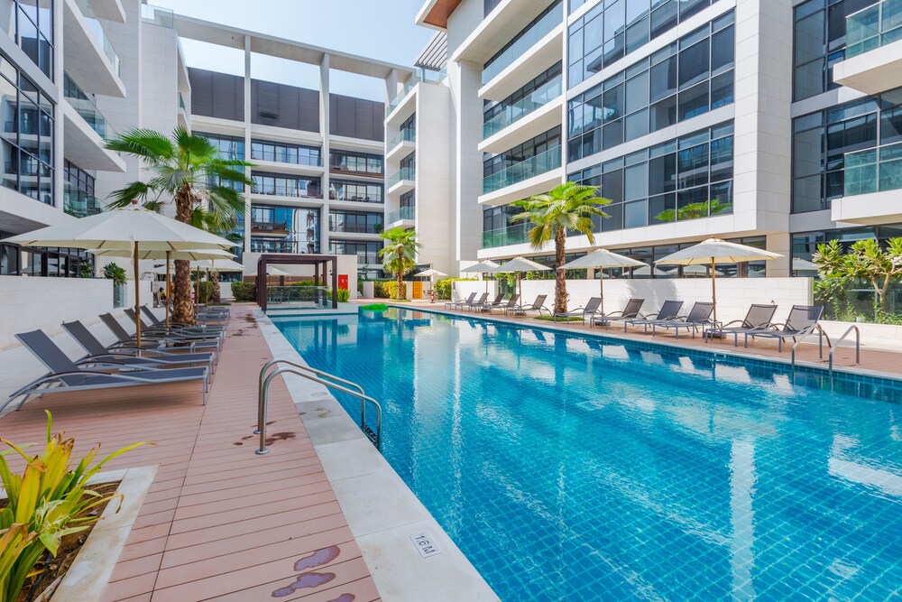 احجز إف إيه إم ليفينغ سيتي ووك دبي في دبي قارن أسعار الفنادق في دبي