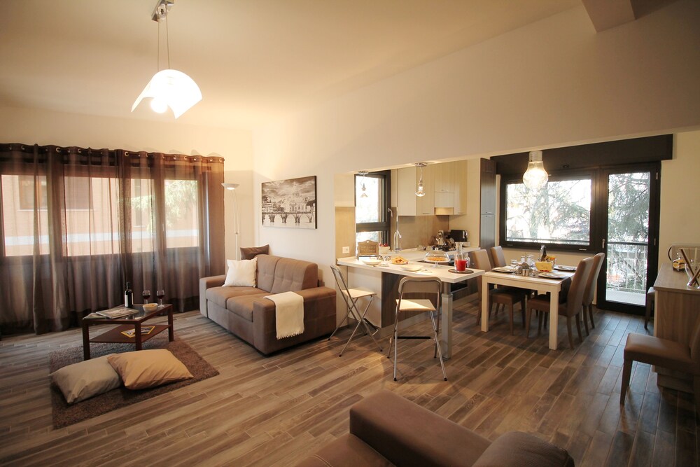 惊喜3 居欧洲公寓酒店