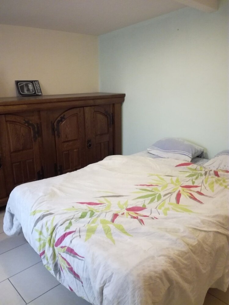 Jules Guesde Neuville Sur Escaut Hotels Com