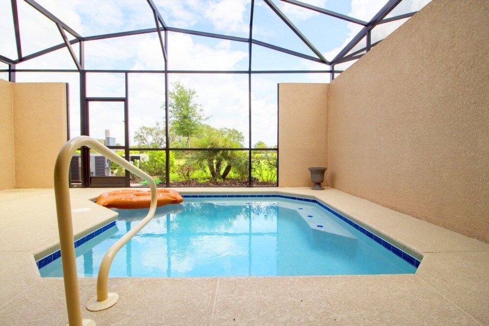 锻炼用游泳池/小型健身游泳池