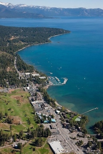 romano 3 bedrooms 2 bathrooms home, tahoe city