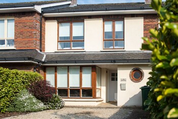 15 Closest Hotels To Leopardstown Racecourse In 15 Closest Hotels To Leopardstown Racecourse In