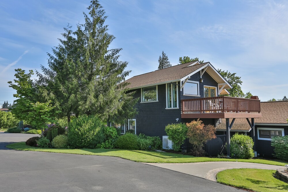 Book Brookside Bed Breakfast In Hood River Hotels Com