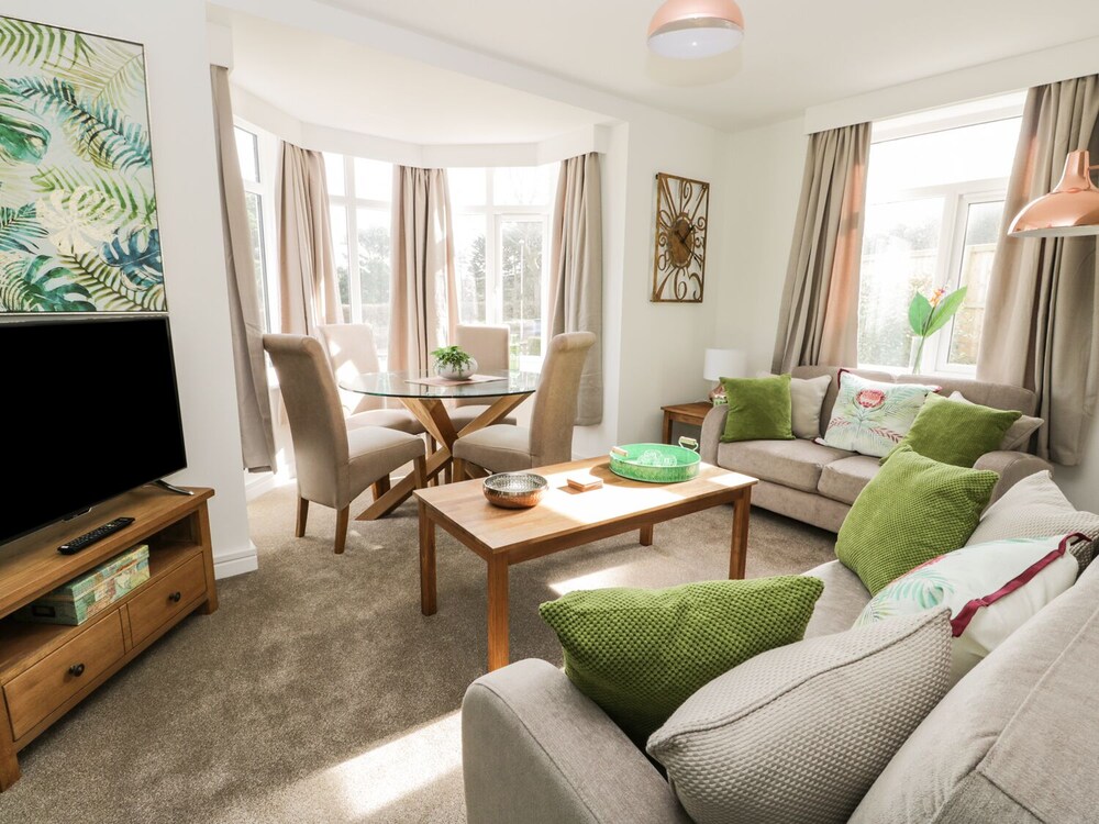 Book Manor Heath Apartment 1 In Scarborough Hotels Com