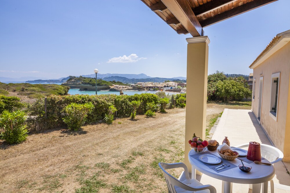 康奈克运河之爱海滩别墅酒店