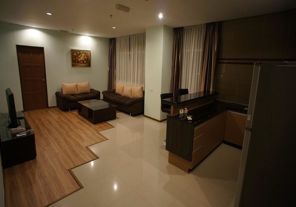 Book Nsey Hotel Apartments In Kuala Belait Hotels Com