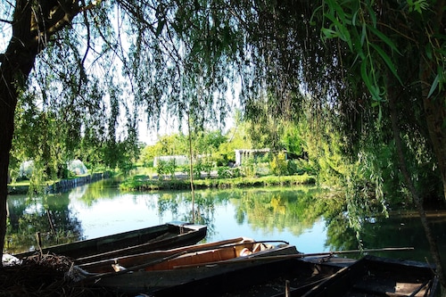 Camping Robinson Bourges Francia Hoteles En Bourges Hoteles Com