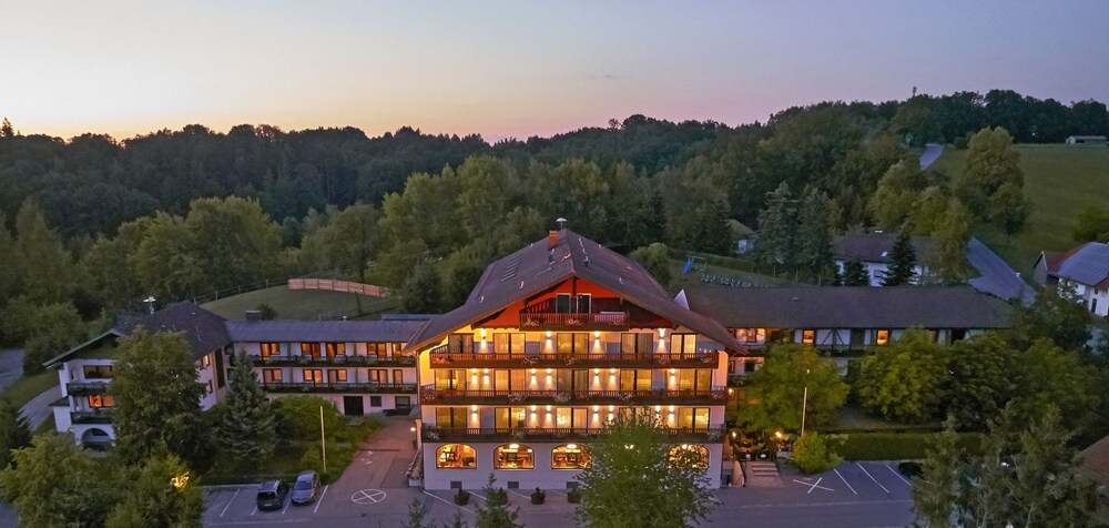 Book Wellnesshotel Zum Koch In Ortenburg Hotels Com
