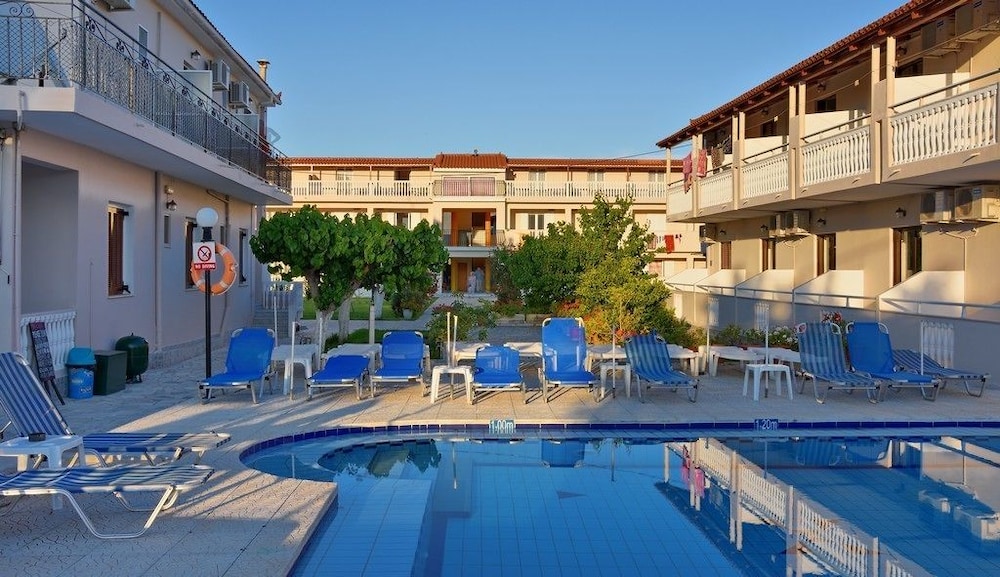 tassia studios laganas