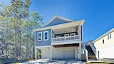 15 Closest Hotels To North Carolina Aquarium At Fort Fisher In Kure Picture Of 1418 Searay Home 4 Bedrooms 3 Bathrooms In Carolina Beach