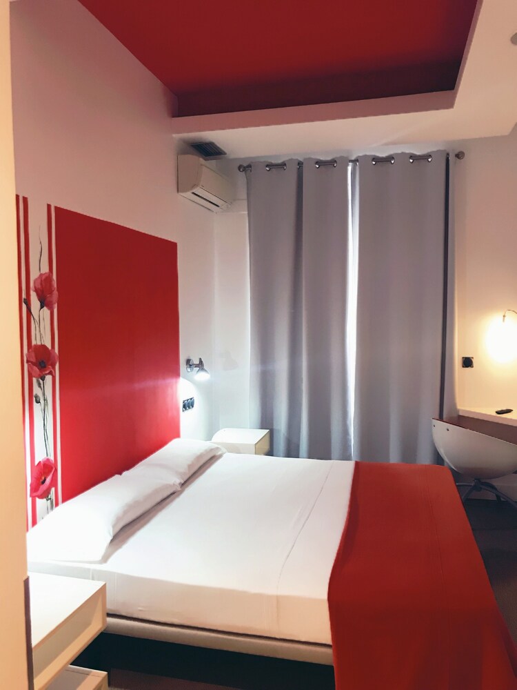 Book Santa Ana Colors In Madrid Hotels Com
