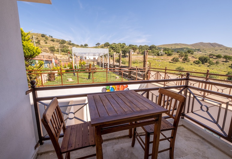 sahika konuk evi en gokceada hotels com