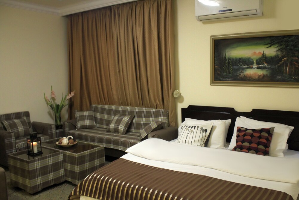 احجز قصر الأقصى للشقق الفندقية في عمان قارن أسعار الفنادق في عمان