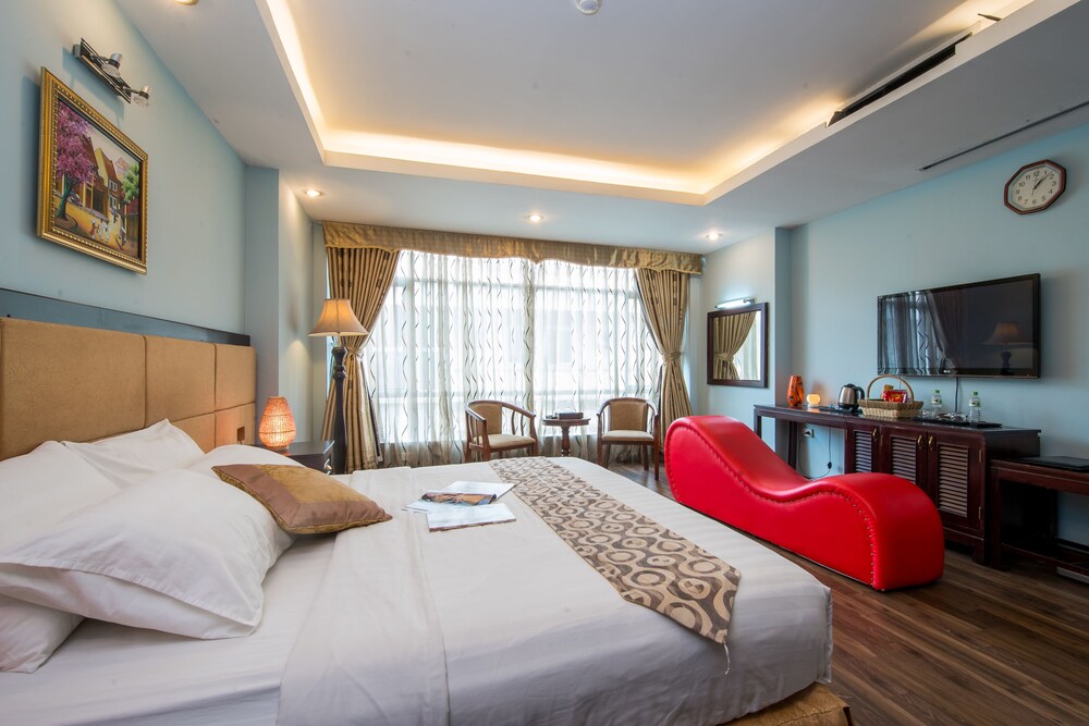 我的酒店 - 艾菲尔河内