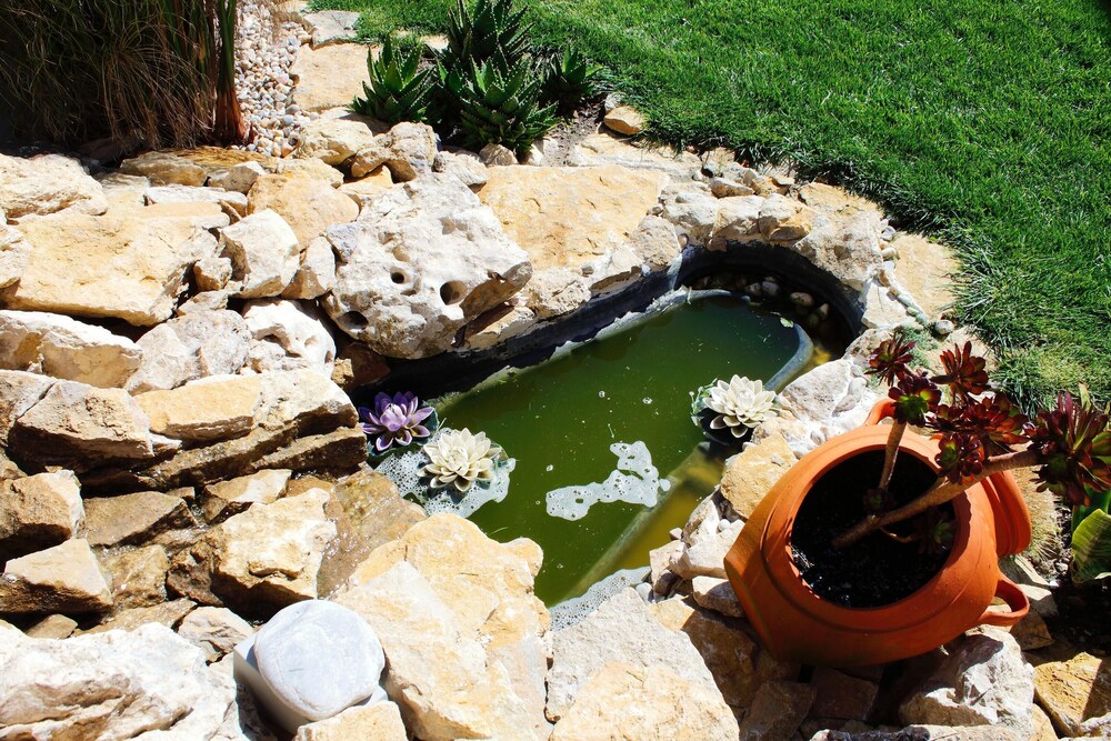 Book House With 2 Bedrooms In Assafora Sao Joao Das Lampas With Enclosed Garden And Wifi 2 Km From The Beach In Sintra Hotels Com