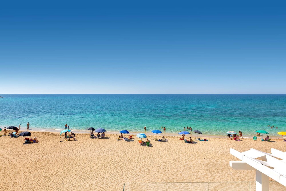 拉堤可艾勒西亚酒店