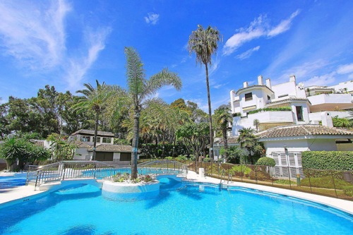 Book 1155 Beachfront 3 Apartments 70 Mtr Golden Beach 7bedroom 3pool In Marbella Hotels Com
