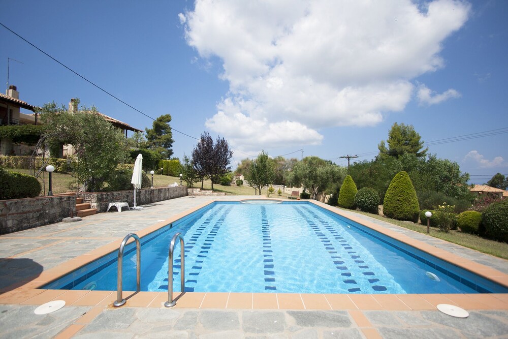 比兹慕兹花园之家酒店 - 附公共游泳池预订, 2019卡