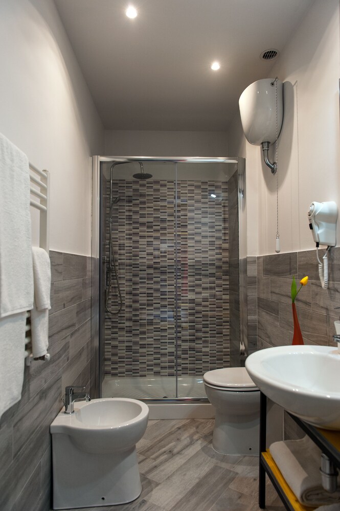 Book L Officina Di Apollo In Palermo Hotels Com