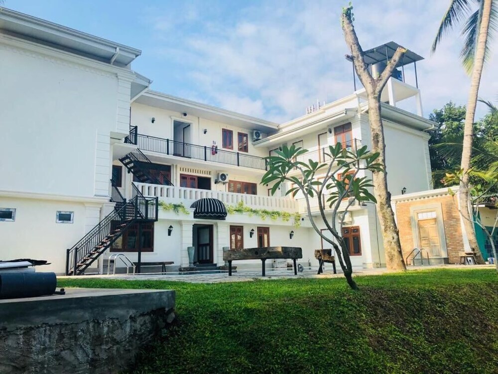 Book Forever City Hotel In Kiribathgoda Hotels Com