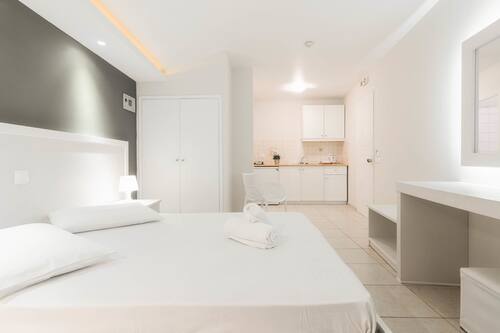 Book Alykes View Apartments In Zakynthos Hotels Com Book Alykes View Apartments In Zakynthos Hotels Com