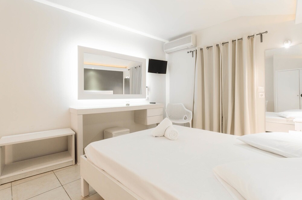 Book Alykes View Apartments In Zakynthos Hotels Com