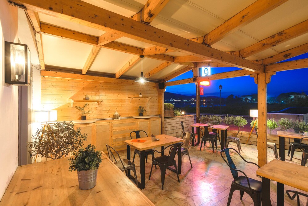 Book Alykes View Apartments In Zakynthos Hotels Com