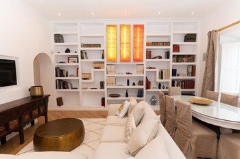 Picture of Luxury Laura Family Apartments in Rome