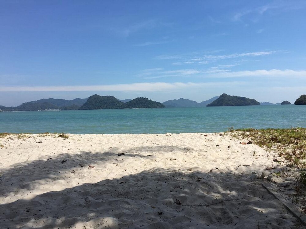 Book Wild Pasir Panjang in Pulau Tuba