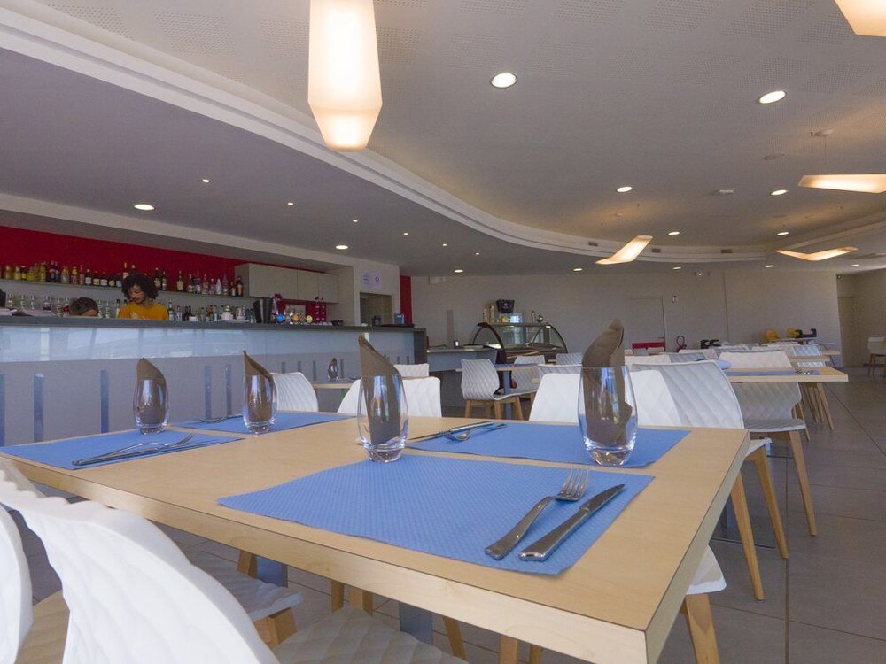 Book Lagrange Vacances Camping De L Arquet In Martigues Hotels Com