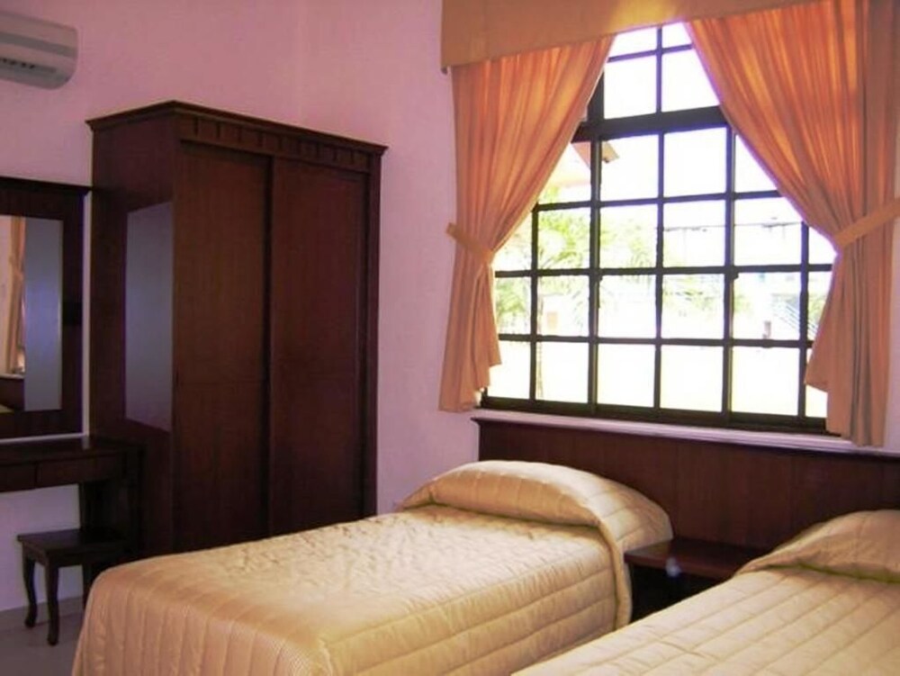 Safira Country Club Seberang Jaya Updated Price Reviews Hd Photos Hotels Com