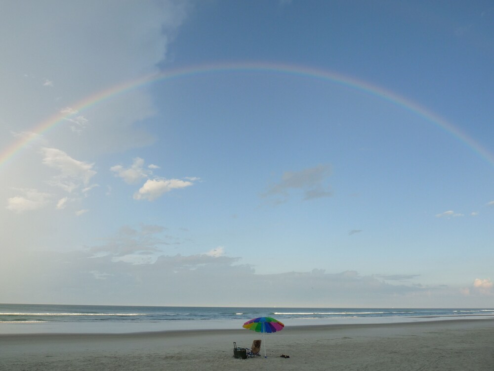 clean safe beach fun with amazing direct oceanfront balcony