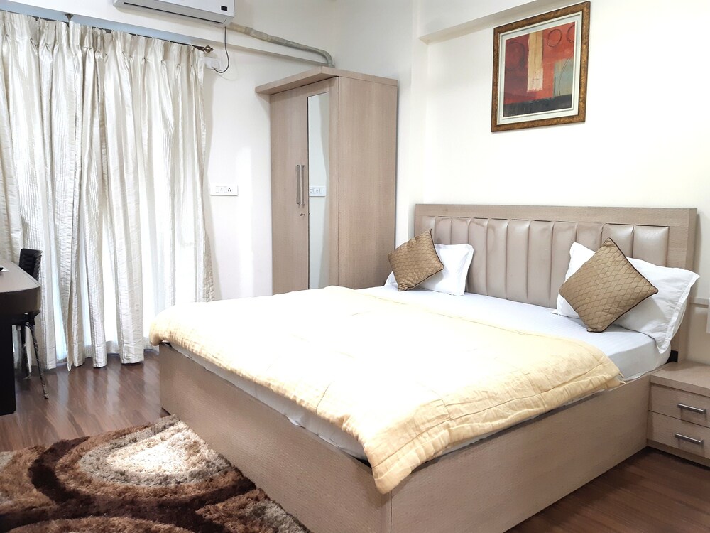 Arista Service Apartments Kalanagar Mumbai India Mumbai Hotel Discounts Hotels Com