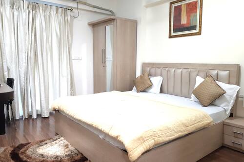 Arista Service Apartments Kalanagar Mumbai India Mumbai Hotel Discounts Hotels Com Arista Service Apartments Kalanagar Mumbai India Mumbai Hotel Discounts Hotels Com