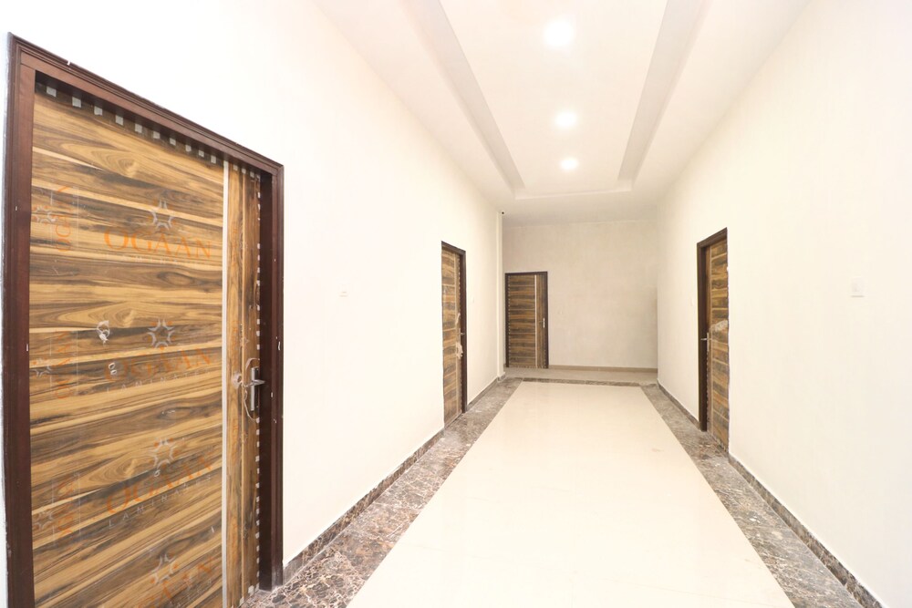 Book Oyo 16734 Sheela Stays In Ludhiana Hotels Com