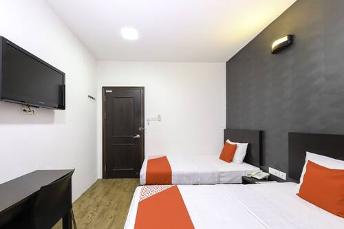Book Oyo 728 Tai Pan Hotel In Kuching And Vicinity Hotels Com Book Oyo 728 Tai Pan Hotel In Kuching And Vicinity Hotels Com