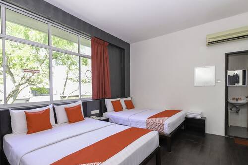 Book Oyo 728 Tai Pan Hotel In Kuching And Vicinity Hotels Com Book Oyo 728 Tai Pan Hotel In Kuching And Vicinity Hotels Com