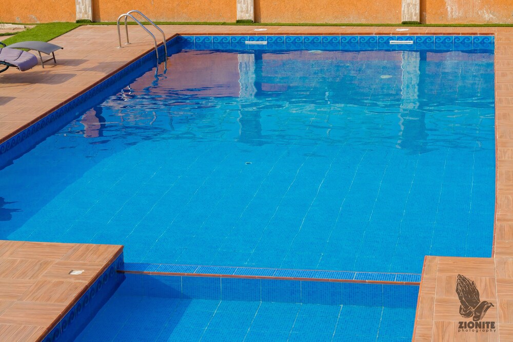 Book Plus 33 Hotel In Sakumono Hotels Com