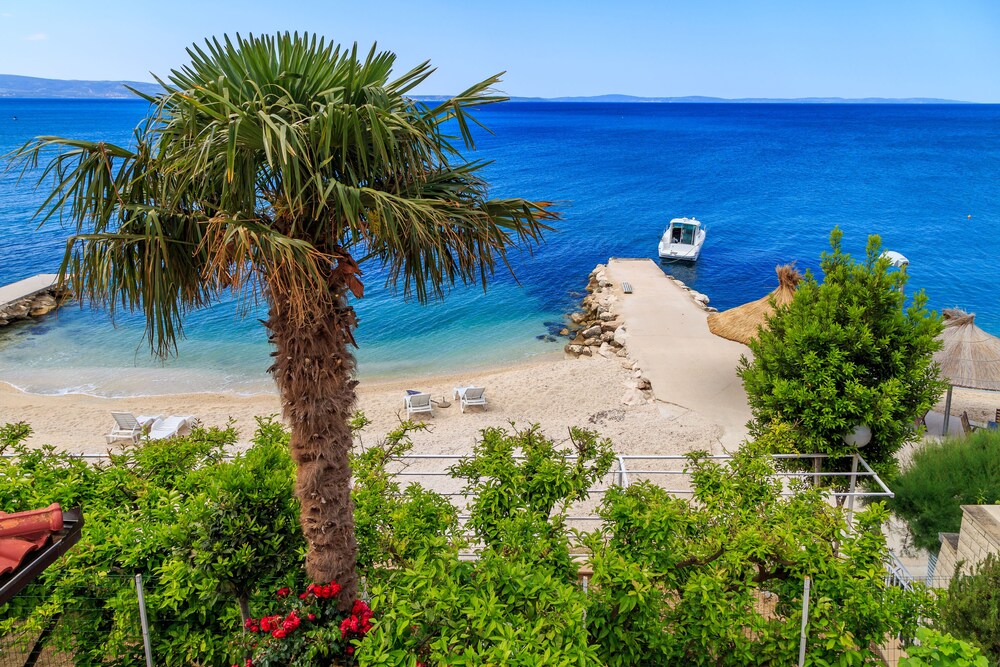 Book Ante Apartments In Podstrana Hotels Com