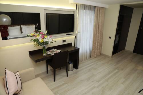 احجز ميلورد هوتل في إسطنبول قارن أسعار الفنادق في إسطنبول