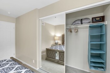 15 Closest Hotels To Skylinks Golf Course In Long Beach Hotels Com