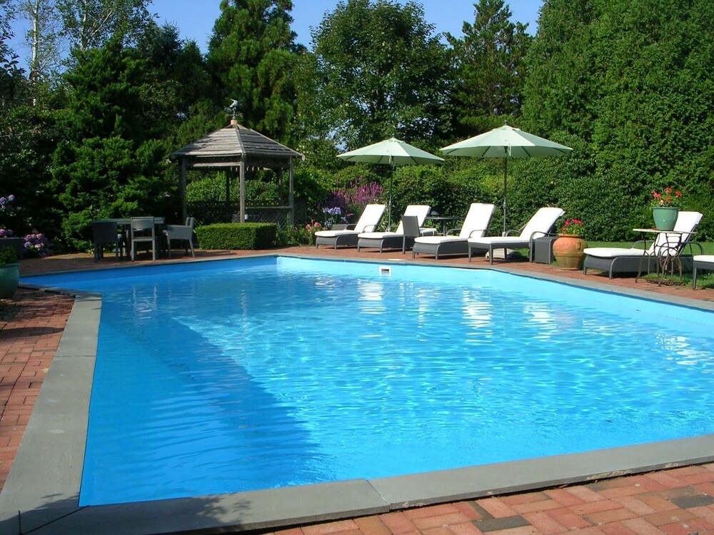 english cottage, water mill south, mecox bay views, privacy and